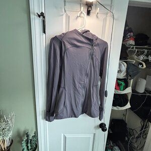 Pre-worn MINT Lululemon Women's Size 8 Purple Hooded Jacket